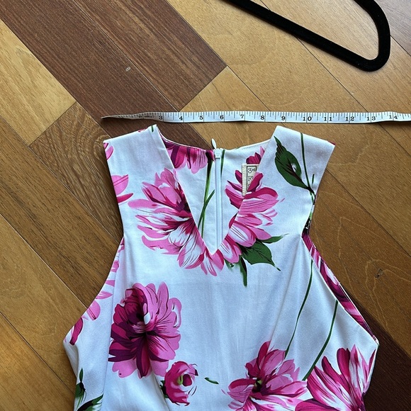 3rd Floor Studio Canadian Designer Dress, Pink Daisy Floral Print Midi Dress - Picture 12 of 17